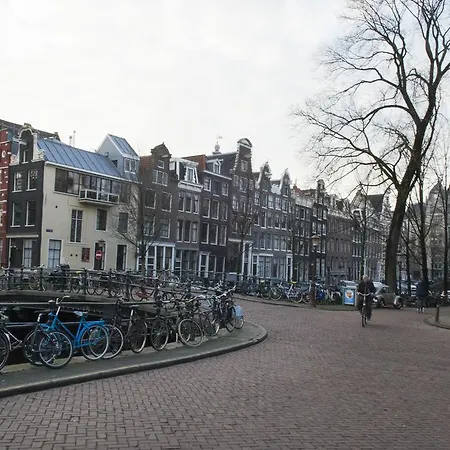 Double Floor Canal Estate