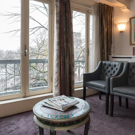 Double Floor Canal Estate
