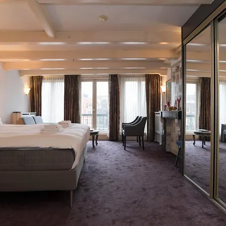 Guest house Double Floor Canal Estate